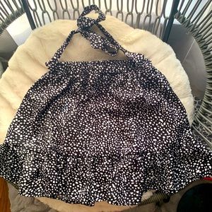 SHEIN ruffle mini skirt.